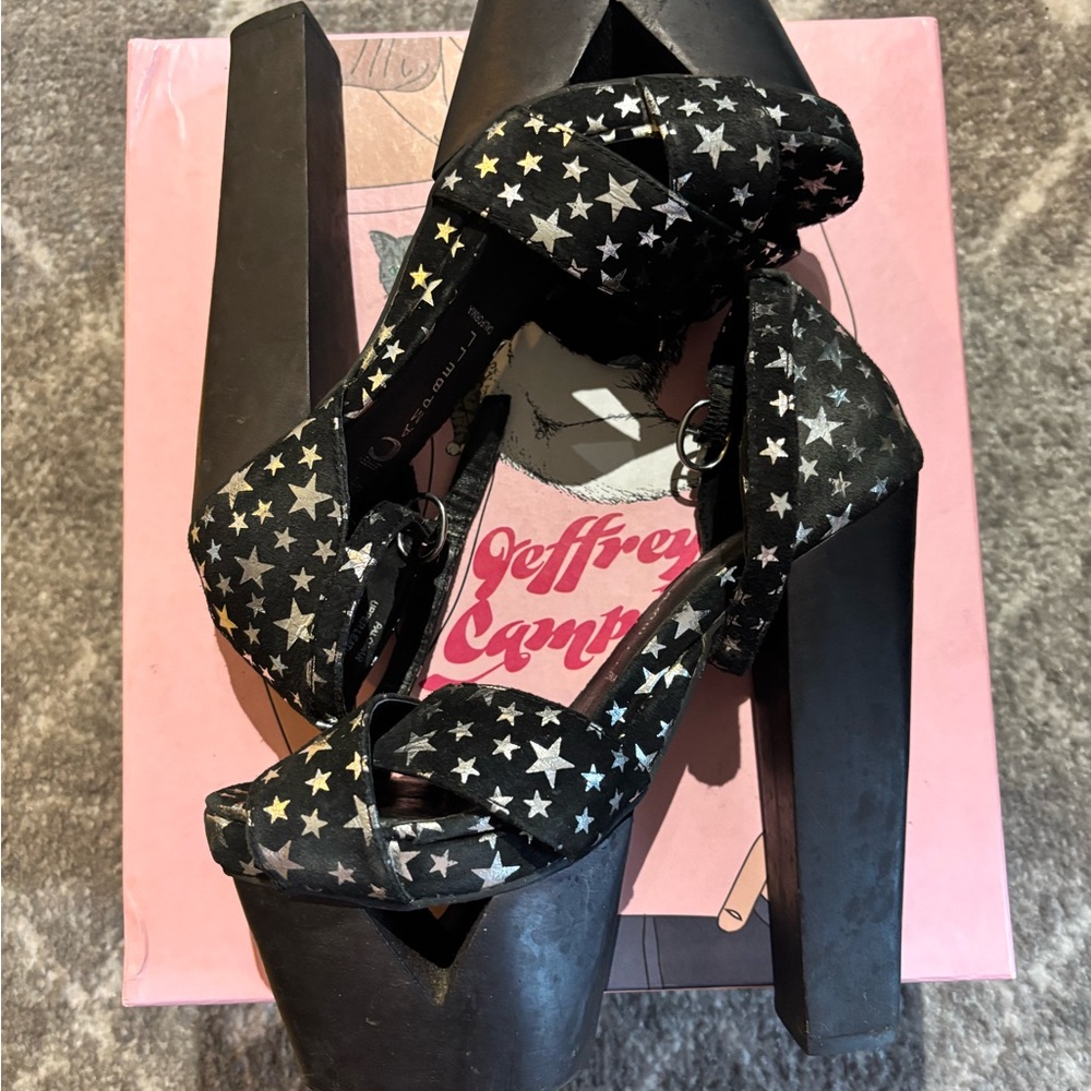 Jeffrey Campbell Black Platform Shoes with Star Print Size 5